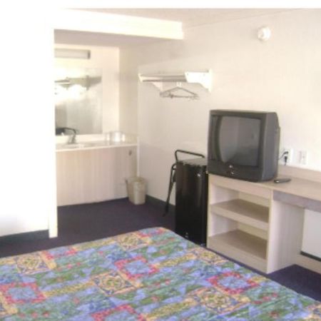 Motel Beechmont Cincinnati South-East Cherry Grove Екстериор снимка